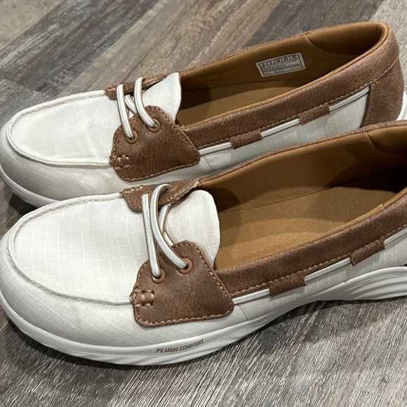 Sketchers - Picture 1 of 2